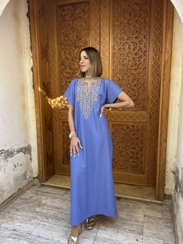 Robe d’hôtesse brodé fetla (bleue fetla )