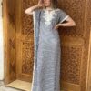 Robe d’hôtesse: Gris lin