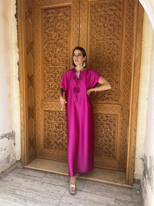 Robe d’hôtesse: "Caligraphy" rose